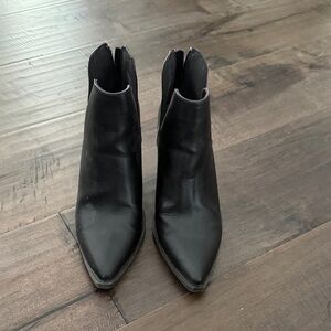 BAMBOO Black Ankle Booties